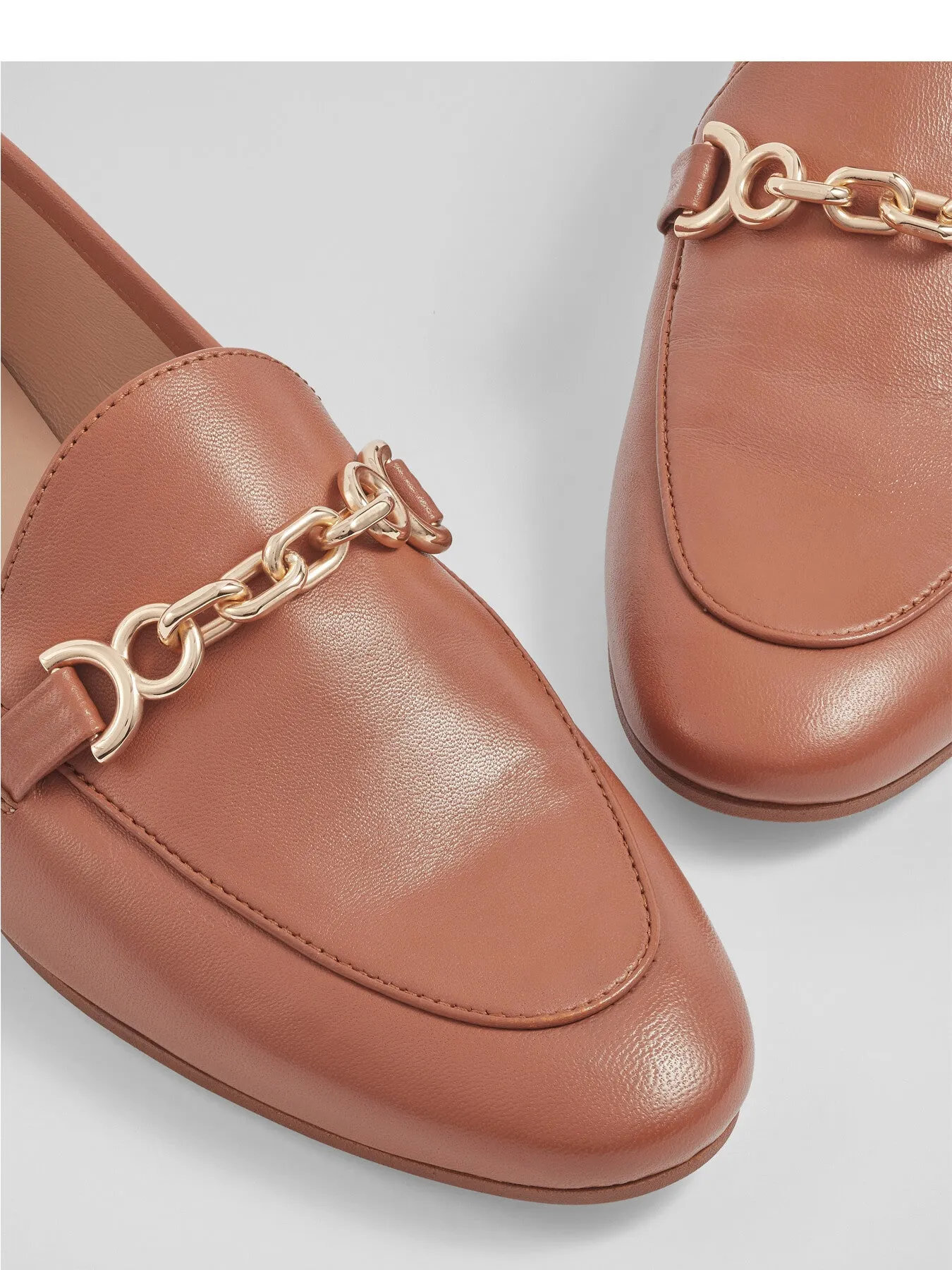 Adalynn White Leather Sffle Loafers